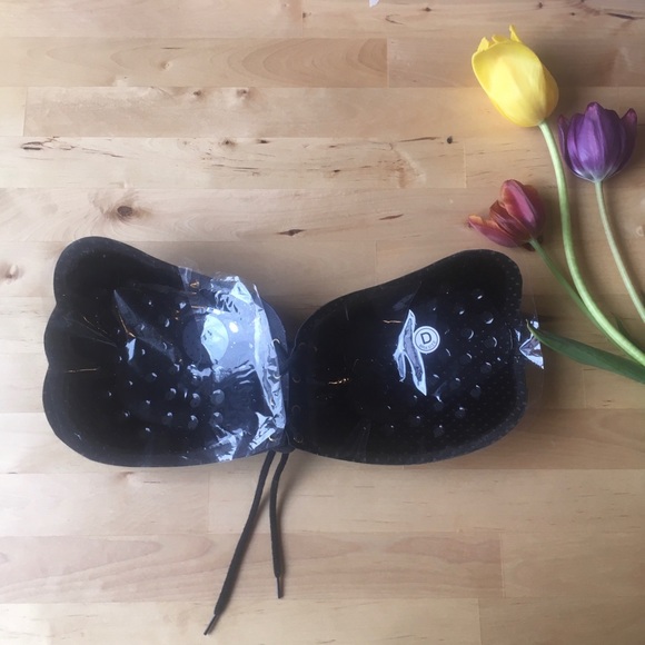 Stick on strapless bra - Picture 3 of 5